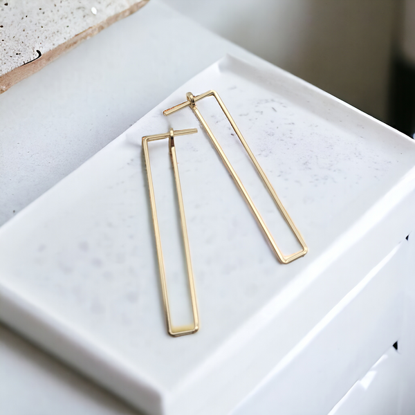 True - Gold Rectangle Earrings Bijou by SAM