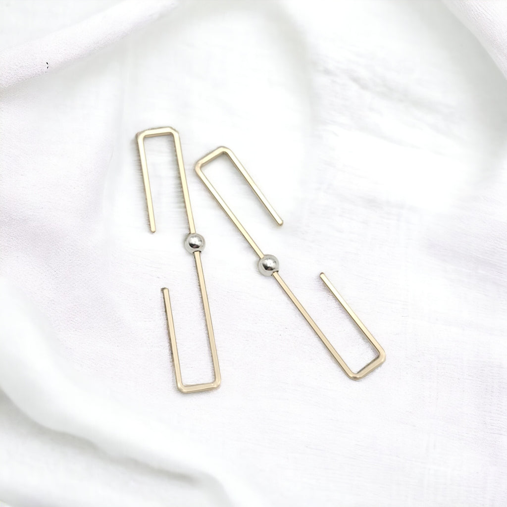 True - Gold Rectangle Threader Earrings Bijou by SAM
