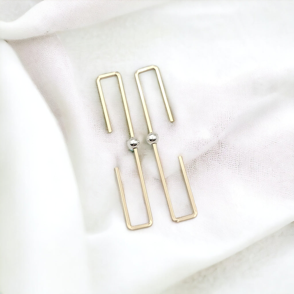 True - Gold Rectangle Threader Earrings Bijou by SAM   