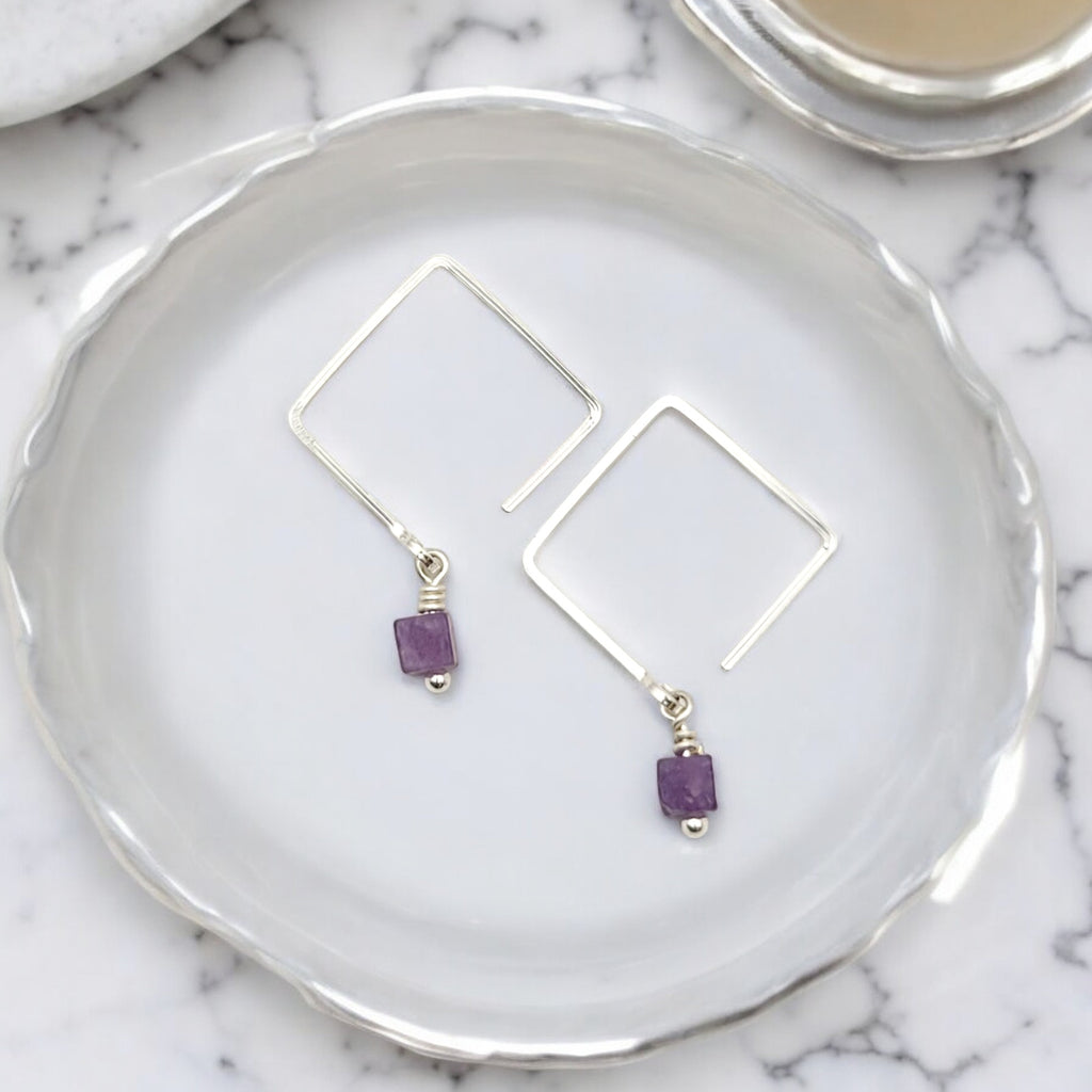 Cube - Square Threader with Amethyst  Bijou by SAM