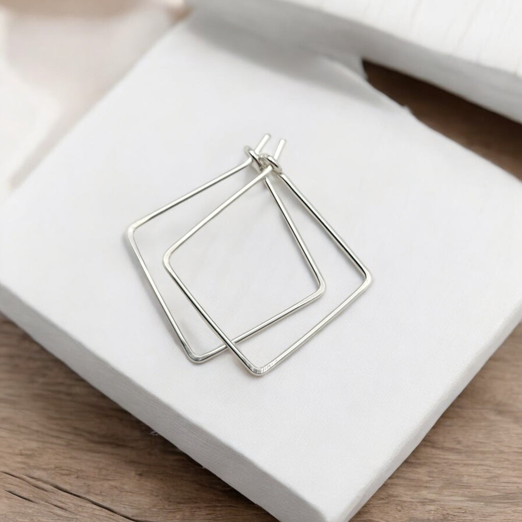 True - Silver Square Hoops Earrings Bijou by SAM