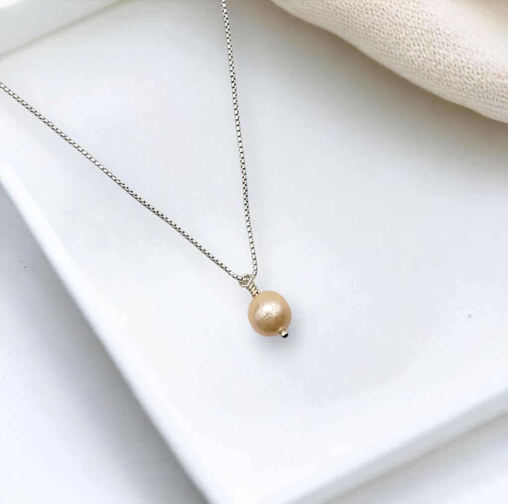 Pearl - Silver & Peach Neckalce Necklace Bijou by SAM