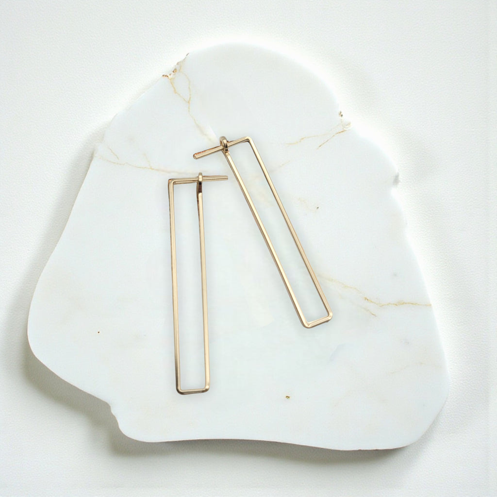 True - Gold Rectangle Earrings Bijou by SAM