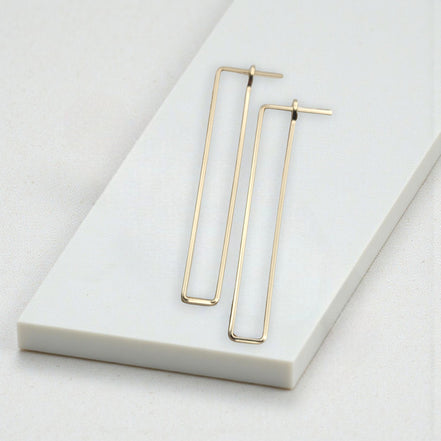 True - Gold Rectangle Earrings Bijou by SAM