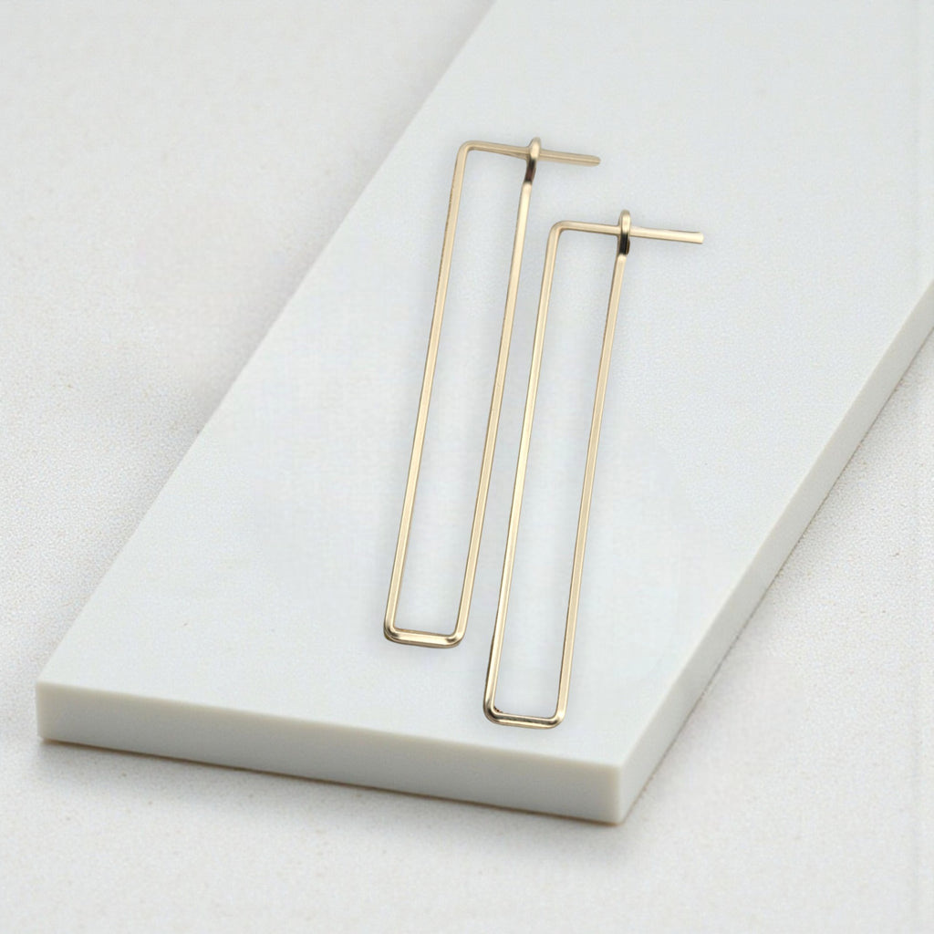 True - Gold Rectangle Earrings Bijou by SAM
