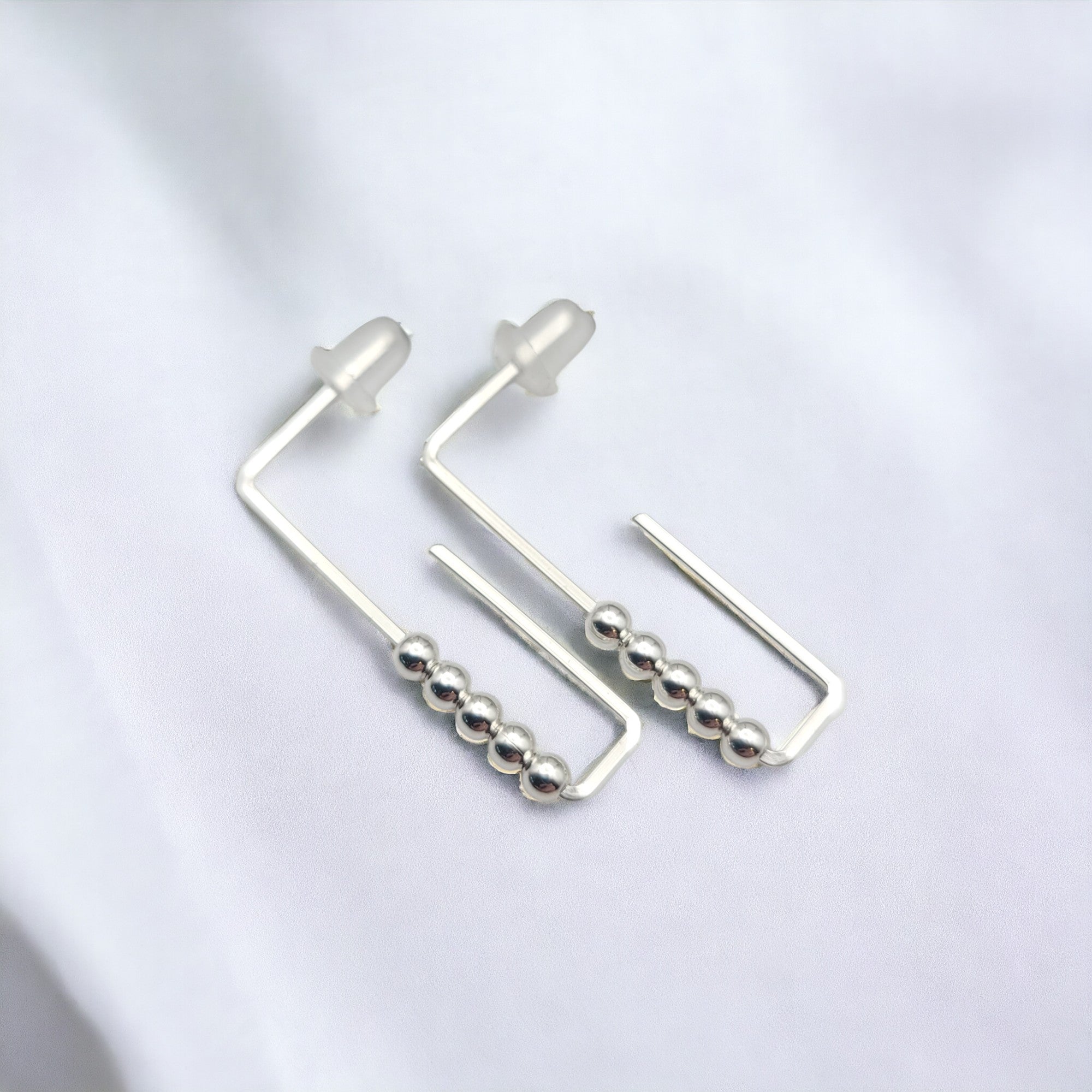 True - Silver Rectangle Studs Earrings Bijou by SAM   