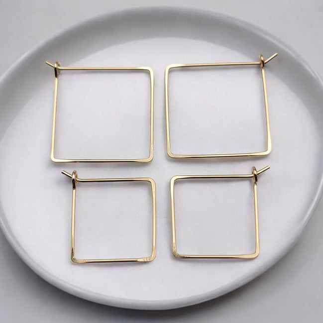 True - Square Gold Hoop Earrings Earrings Bijou by SAM Small  
