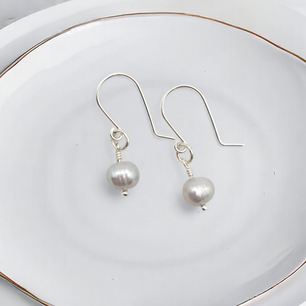 Pearl - Gray Dangle Earrings Earrings Bijou by SAM   