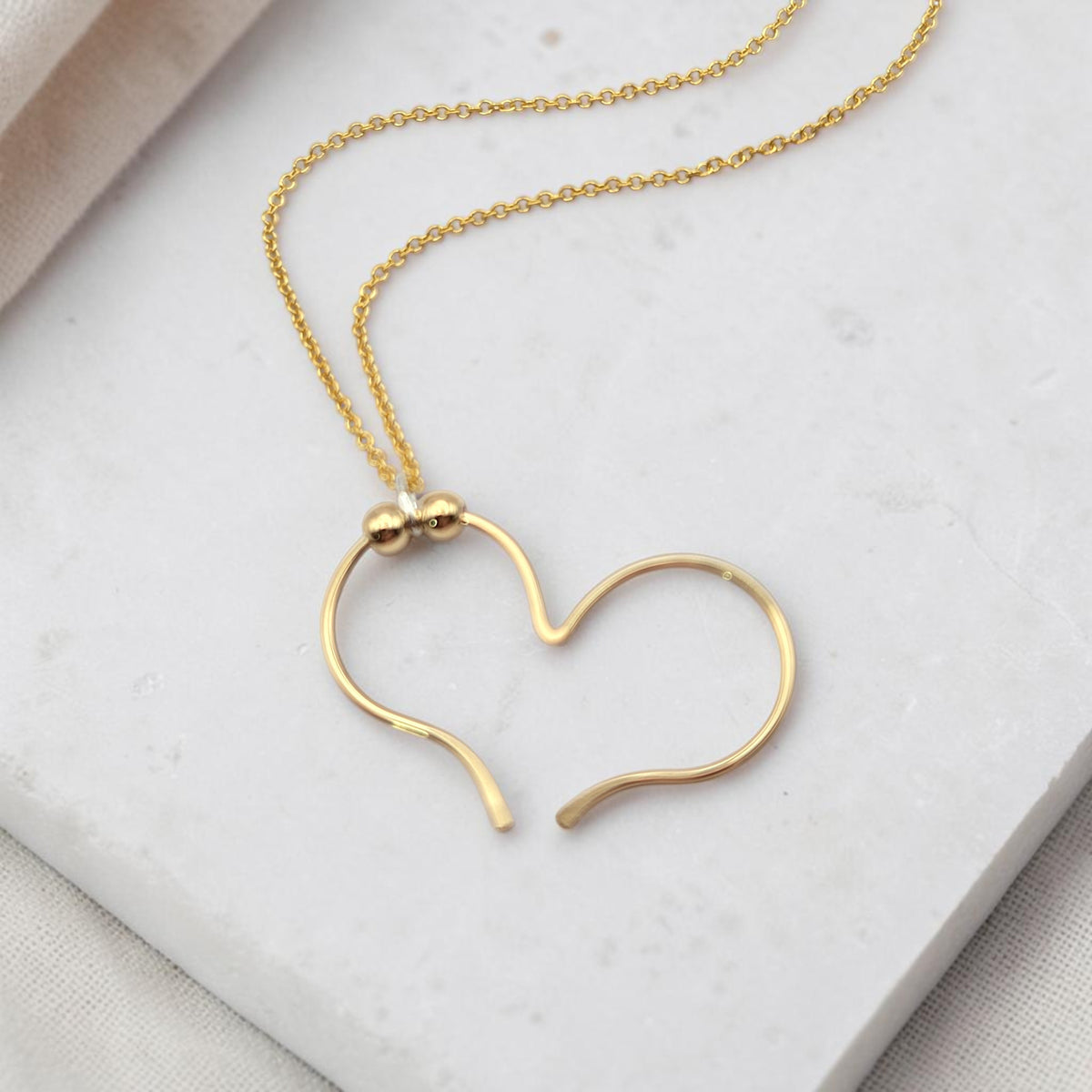 Open Heart Necklace - Gold Chain & Pendant
