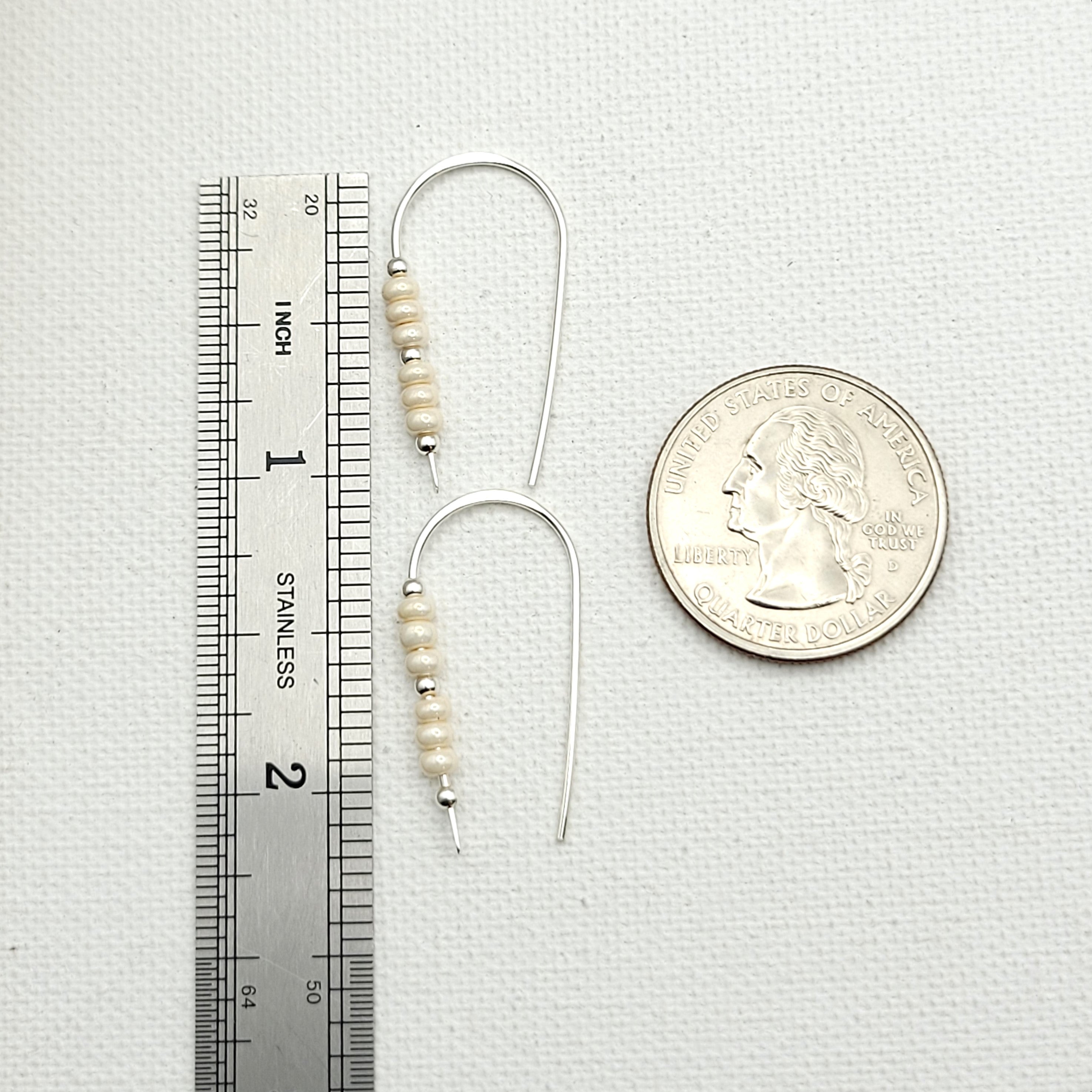 Cheval - Silver and Pearl Earrings Bijou by SAM   