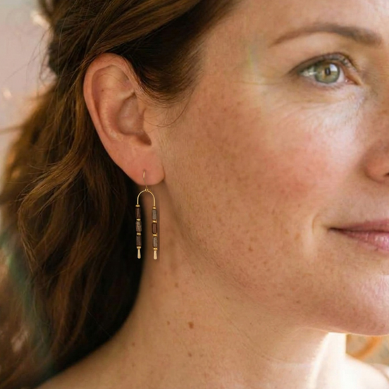 Desert Sands Wishbone Earrings | Gold