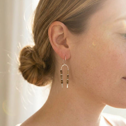 Desert Sands Wishbone Earrings | Silver